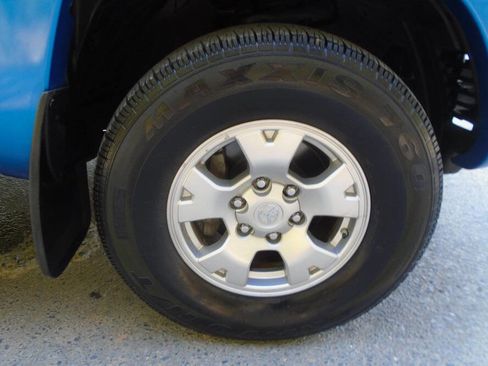 Used 2008 Toyota Tacoma PreRunner image 26