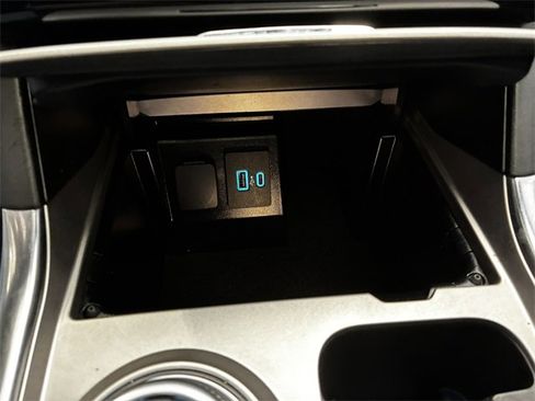 Used 2021 Ford Explorer Platinum w/ Equipment Group 601A image 24