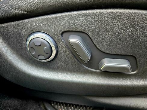 Used 2022 Genesis GV80 3.5T w/ Cargo Package image 27