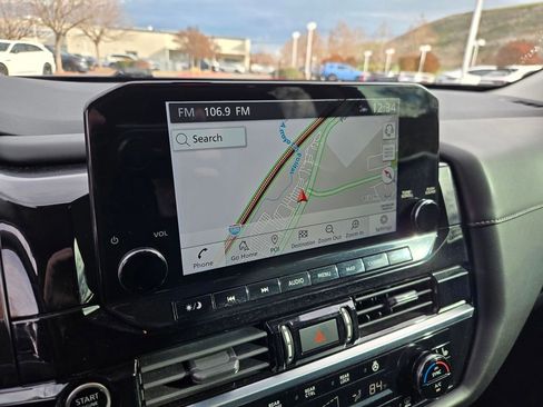 Used 2023 Nissan Pathfinder SL image 21