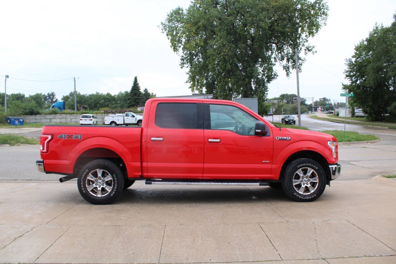 Used 2015 Ford F150 XLT w/ Equipment Group 302A Luxury AWD/4WD image 4