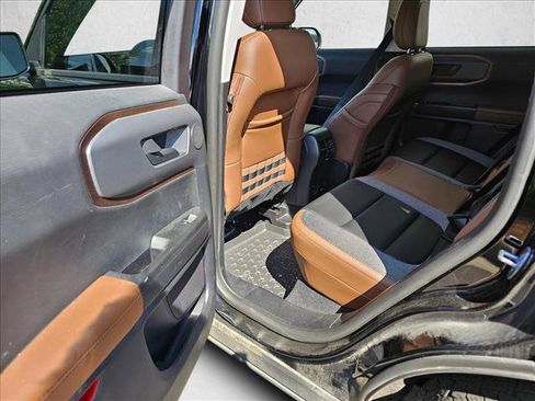 Used 2024 Ford Bronco Sport Outer Banks w/ Tech Package AWD/4WD image 16