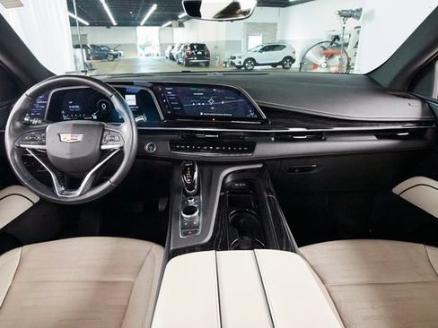 Used 2022 Cadillac Escalade Sport w/ Touring Package AWD/4WD image 8