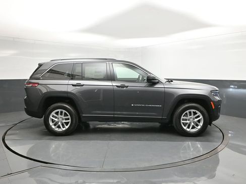 New 2025 Jeep Grand Cherokee Laredo X image 26