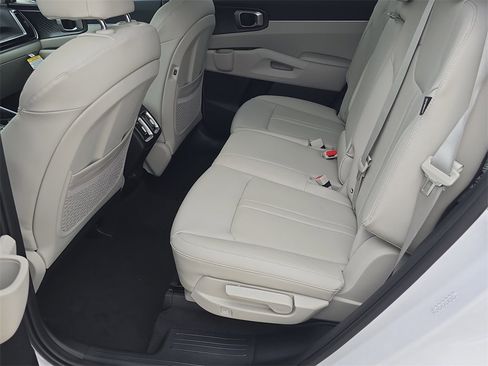 New 2026 Kia Sorento S image 17