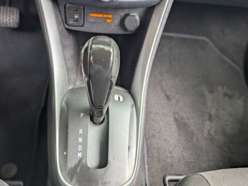 Used 2020 Chevrolet Trax LS FWD image 32