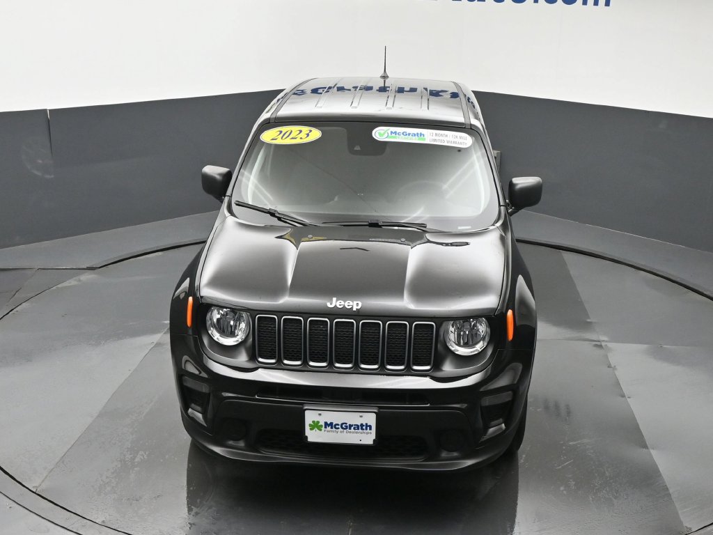 Used 2023 Jeep Renegade Latitude AWD/4WD image 27