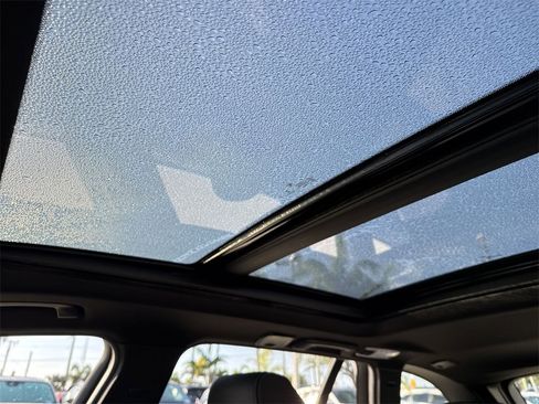 Used 2018 BMW 330i xDrive Wagon image 54