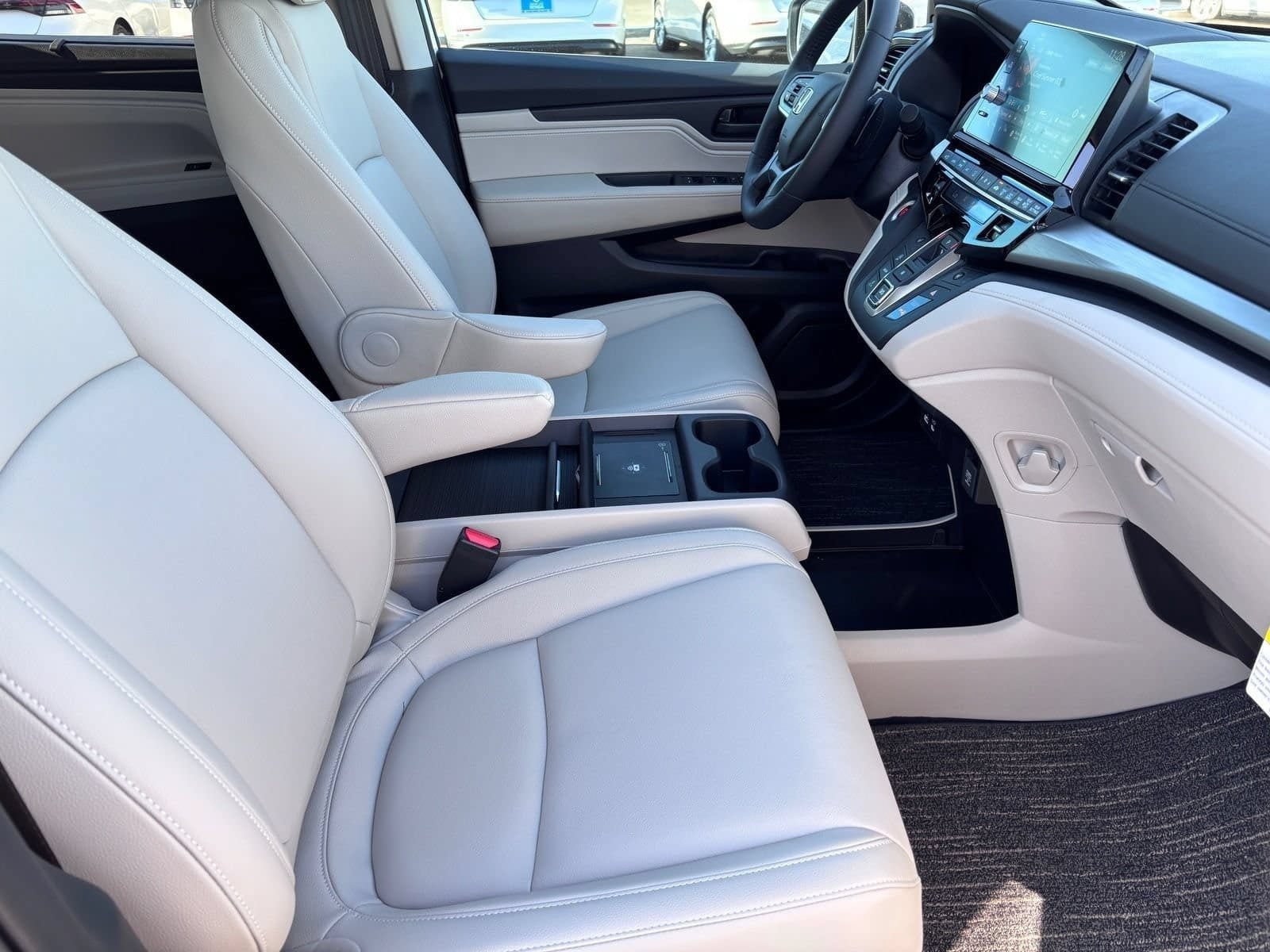 New 2026 Honda Odyssey EX-L image 8
