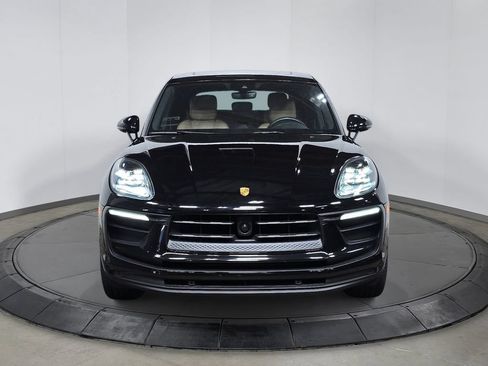 Certified 2023 Porsche Macan AWD/4WD image 10