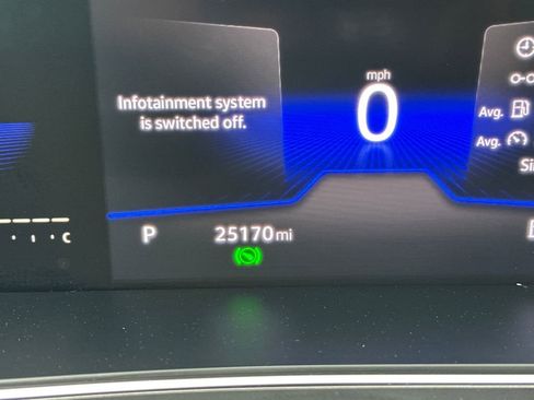 Used 2022 Volkswagen Tiguan SE image 4