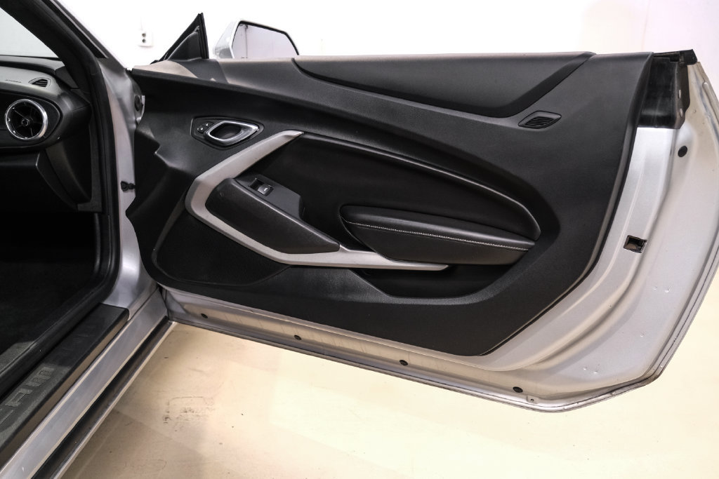 Used 2018 Chevrolet Camaro LS RWD image 37
