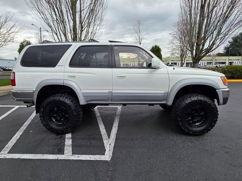 Used 1998 Toyota 4Runner Limited image 4