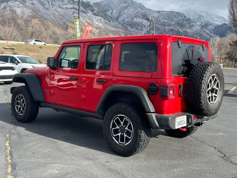 Used 2025 Jeep Wrangler Unlimited Rubicon AWD/4WD image 14