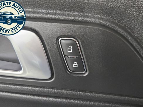Used 2022 Ford Mustang Premium RWD image 27
