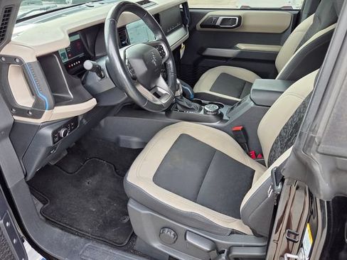 Used 2023 Ford Bronco Wildtrak AWD/4WD image 7