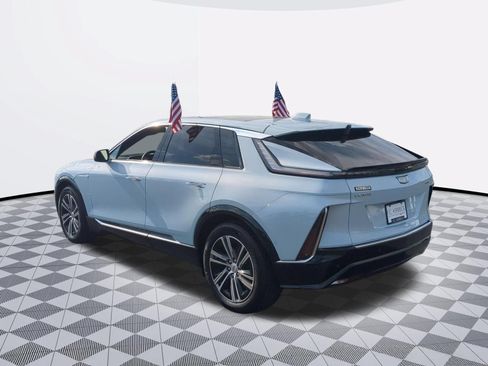 Certified 2024 Cadillac Lyriq Luxury AWD/4WD image 5