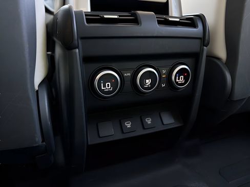 Used 2023 Land Rover Defender 130 First Edition AWD/4WD image 21