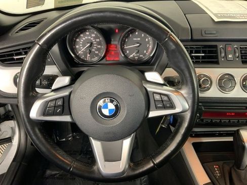 Used 2009 BMW Z4 sDrive30i image 15