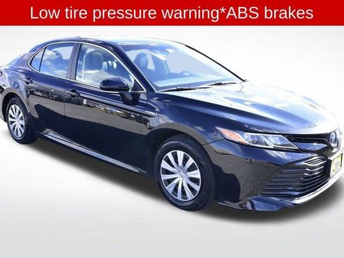 Used 2018 Toyota Camry LE w/ Audio Package image 6