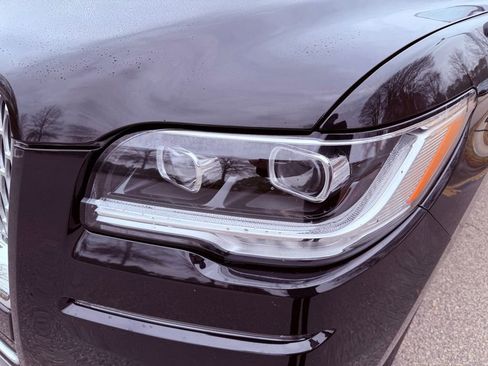 Used 2024 Lincoln Navigator L 4WD image 19