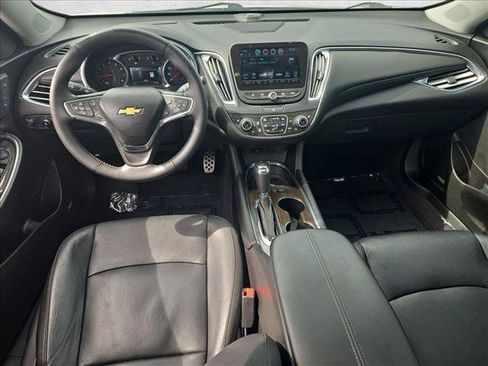Certified 2017 Chevrolet Malibu Premier w/ Premier Sun and Wheel Package FWD image 18