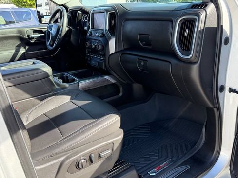 Used 2022 Chevrolet Silverado 2500 LTZ w/ LTZ Plus Package AWD/4WD image 21