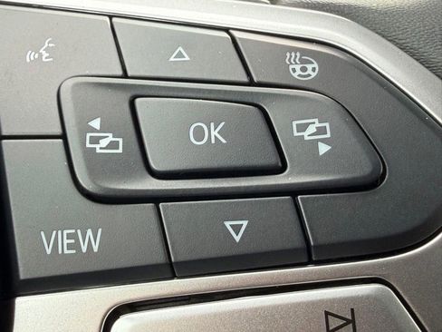 New 2026 Volkswagen Taos SEL AWD/4WD image 19