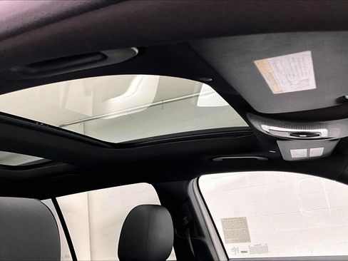 Used 2026 Mercedes-Benz GLB 250 image 27