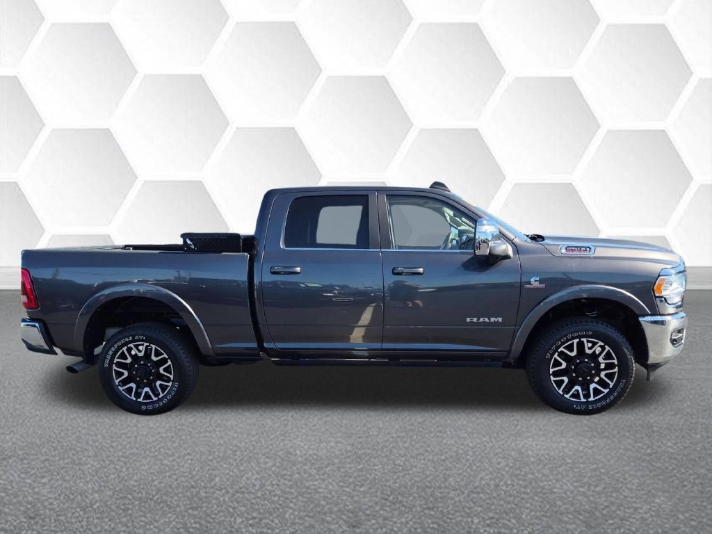 Used 2023 RAM 2500 Limited AWD/4WD image 2