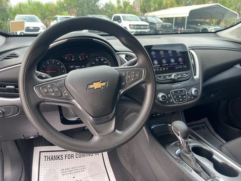 Used 2024 Chevrolet Malibu LT FWD image 10