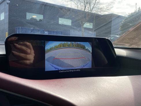 Used 2025 MAZDA MAZDA3 2.5 S Hatchback w/ Premium Pkg image 36