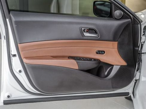 Used 2019 Acura ILX FWD image 48