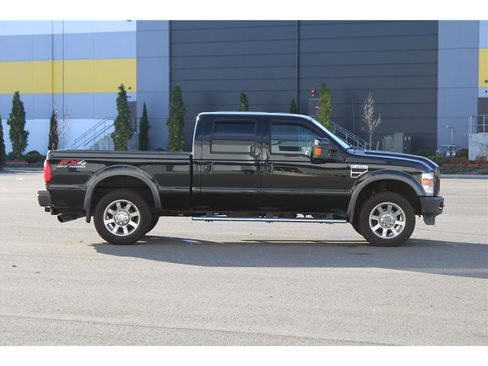 Used 2008 Ford F250 FX4 image 4