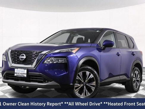 Used 2023 Nissan Rogue SV image 2