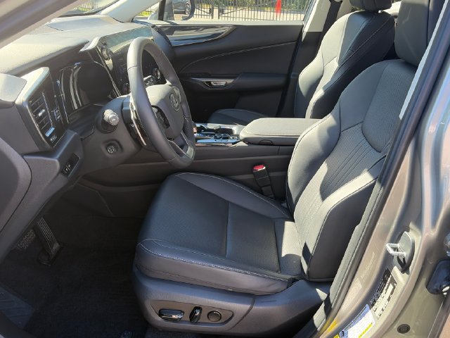 Used 2022 Lexus NX 350h AWD image 25