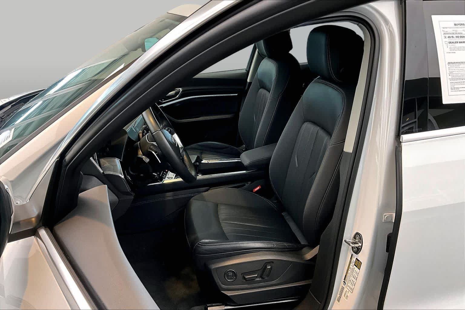 Used 2024 Audi Q8 e-tron Premium Plus w/ Premium Plus Package AWD/4WD image 7