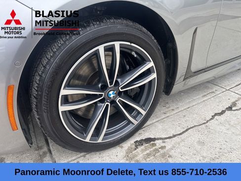 Used 2021 BMW 750i xDrive w/ Executive Package image 29