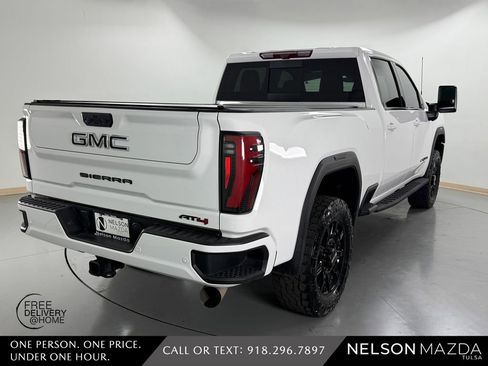 Used 2024 GMC Sierra 2500 AT4 w/ AT4 Premium Plus Package AWD/4WD image 6