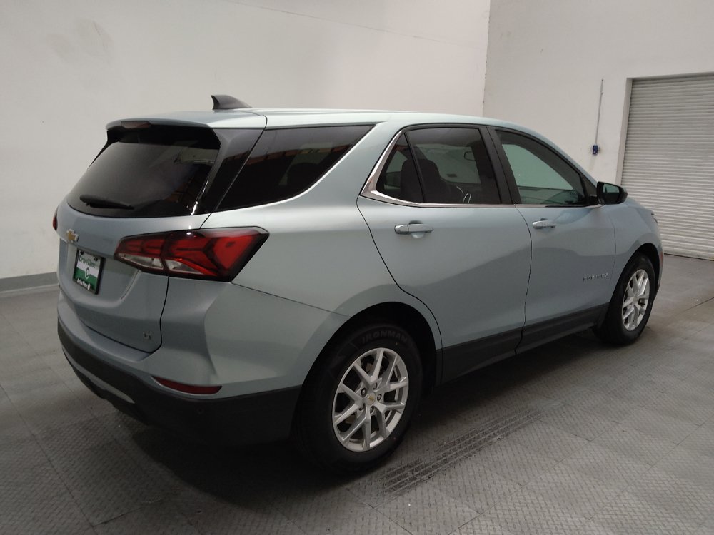 Used 2022 Chevrolet Equinox LT w/ LPO, Floor Liner Package FWD image 9