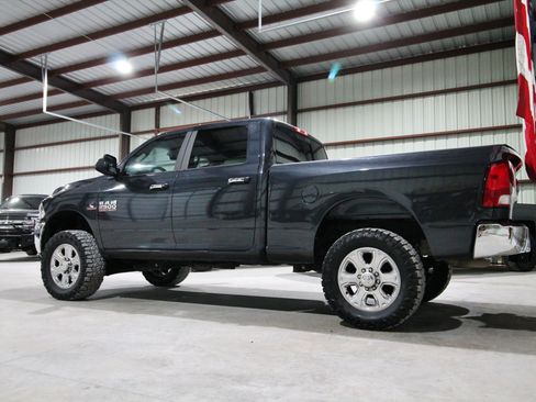 Used 2016 RAM 2500 SLT w/ Luxury Group AWD/4WD image 7