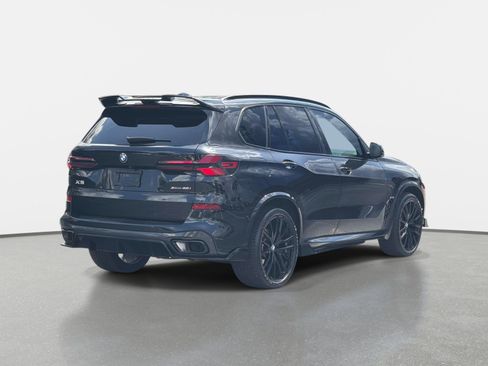 Used 2025 BMW X5 xDrive40i w/ Executive Package AWD/4WD image 3