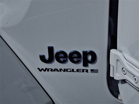 Used 2024 Jeep Wrangler High Altitude image 30