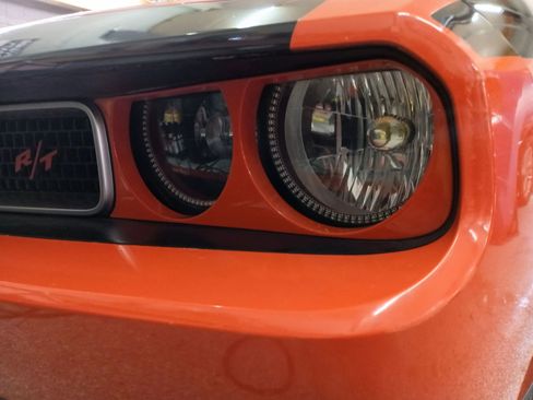 Used 2009 Dodge Challenger R/T RWD image 10