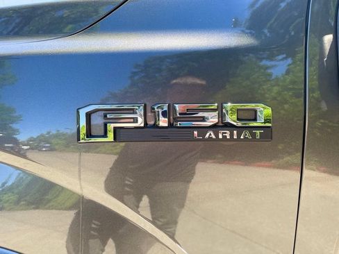 Used 2017 Ford F150 Lariat AWD/4WD image 9