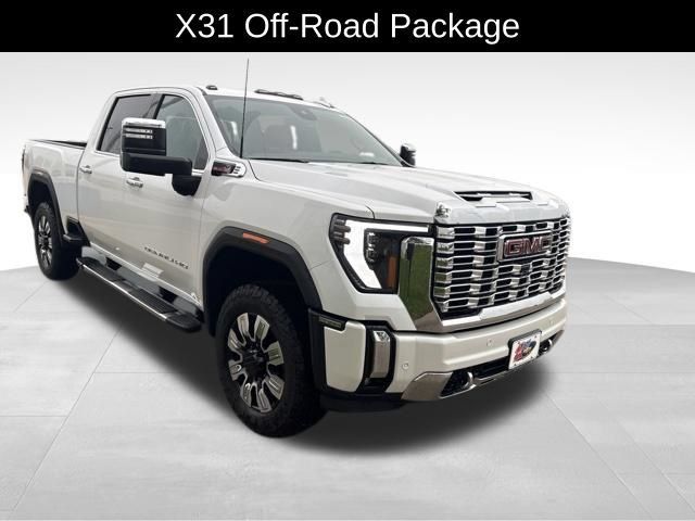 Used 2025 GMC Sierra 2500 Denali AWD/4WD image 4