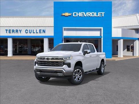 New 2026 Chevrolet Silverado 1500 LTZ w/ LTZ Premium Package image 8