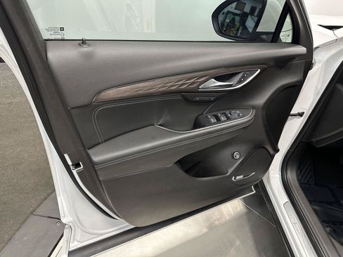 Used 2023 Buick Envision Avenir w/ Premium Seat Package AWD/4WD image 10