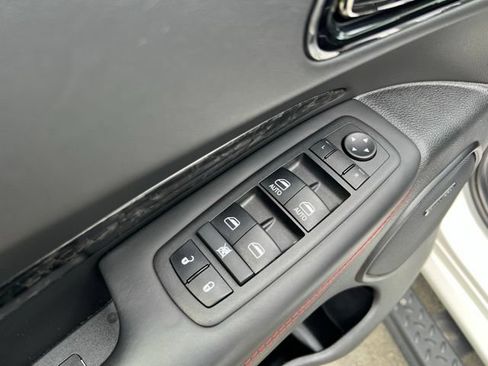 Used 2024 Dodge Durango R/T AWD/4WD image 23