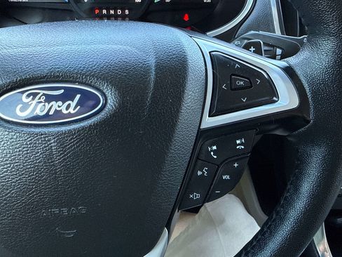 Used 2018 Ford Edge Titanium w/ Equipment Group 302A FWD image 25